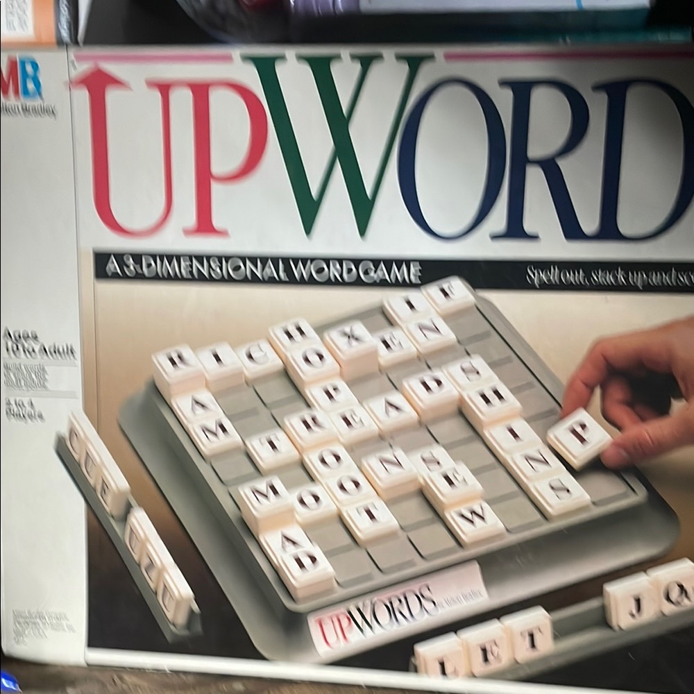Vintage Up Words A 3 Dimensional Word Game Ages 10 +